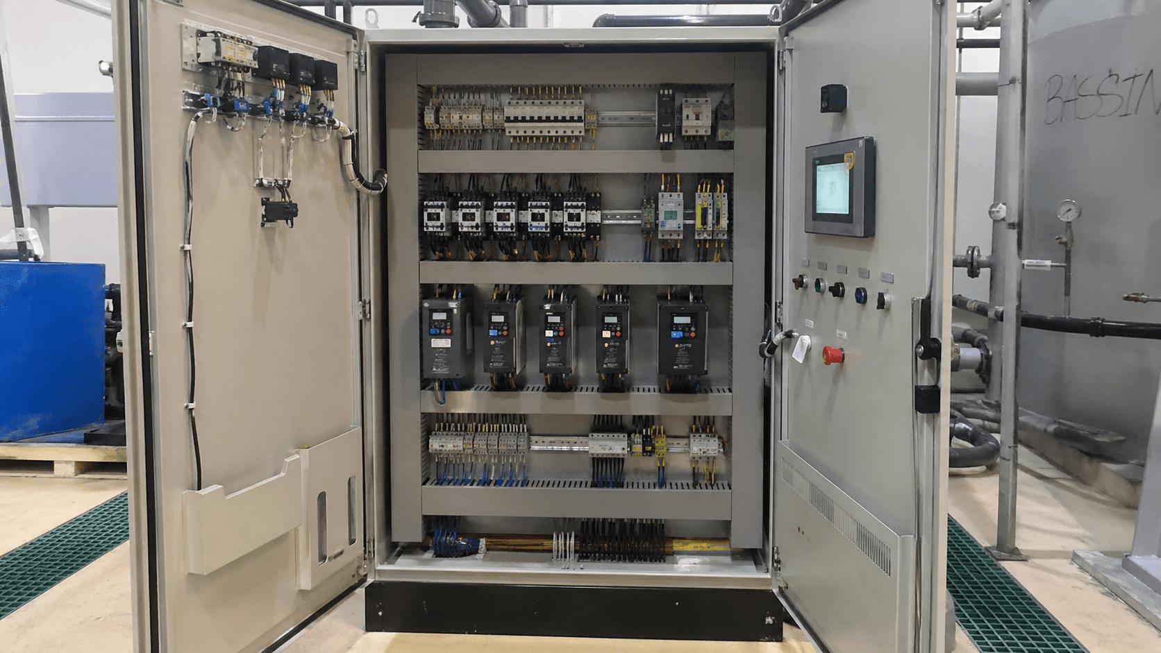 Panel Kontrol Pengolahan Air Limbah IPAL Modern: Solusi Inovatif untuk Industri yang Lebih Bersih